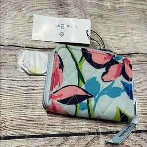 Vera Bradley RFID Petite Zip Around Wallet & Lanyard NWT - MARIAN FLORAL